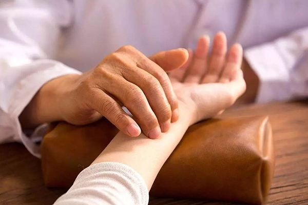 摸一個地方可知是否懷孕