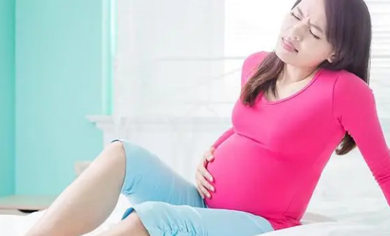 孕婦分娩的五個(gè)癥狀，出現(xiàn)見紅和腹部下墜就說明快生了