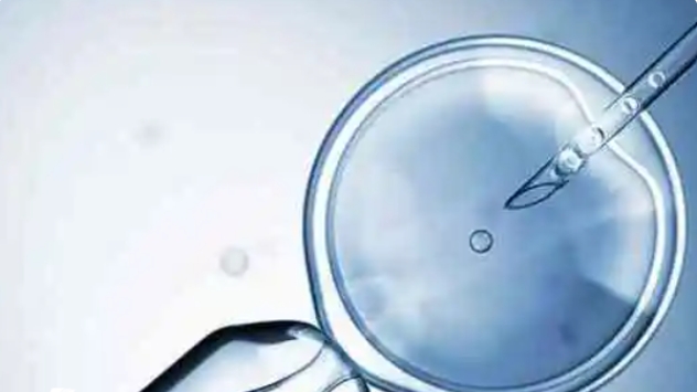 高齡做試管嬰兒**的人多不多？