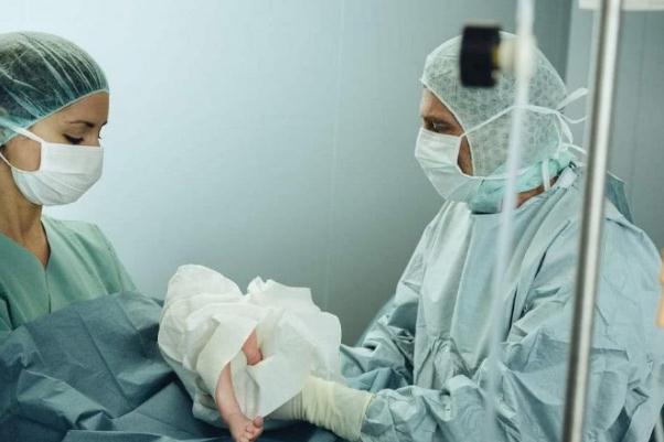 剖腹產(chǎn)有哪些風險 剖腹產(chǎn)的好處和壞處