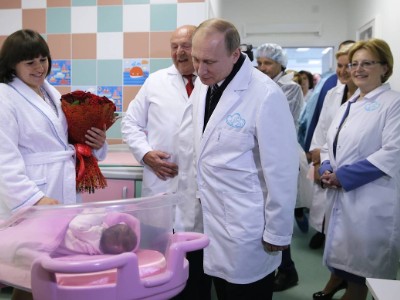 俄羅斯試管嬰兒