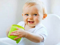 小孩子飲用水選擇什么品牌的好